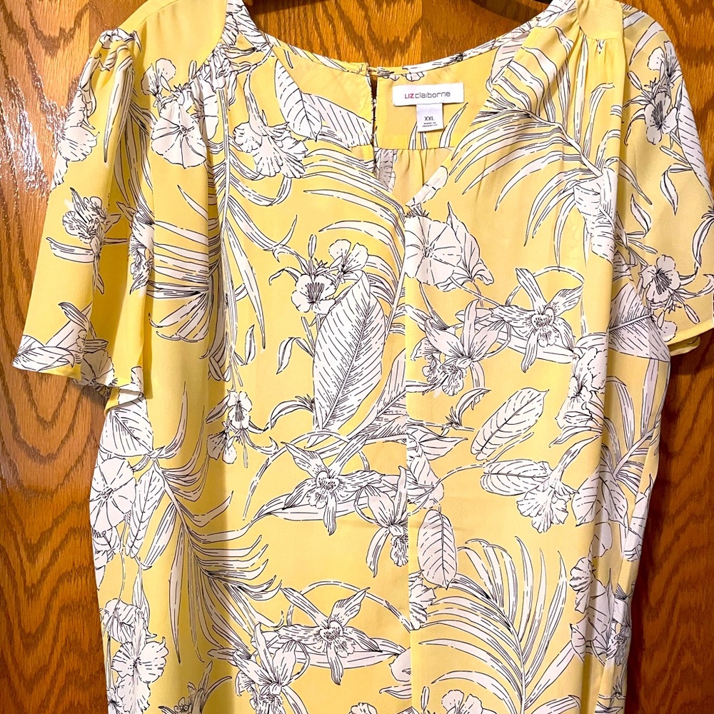 Short sleeve Liz Claiborne blouse